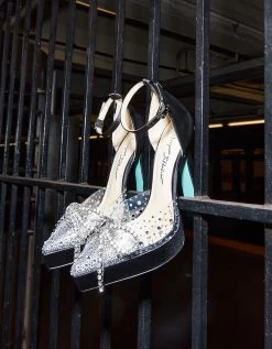 CHER BLACK SATIN 20 CHER BLACK SATIN -Betsey Johnson 230314 BETSEY SUMMER 23 STILLS 6950 15e8f5f4 3f7f 462a 88e4 eb2086888cc1