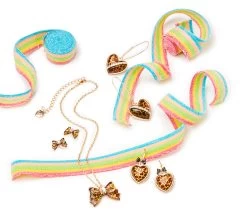BETSEYS LEOPARD HEART DROP EARRINGS LEOPARD -Betsey Johnson 8254 MARKETING BJ FALL STILLS3237 09376b52 bfb8 4c01 aa62 5fac0433b1a6