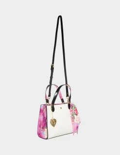 Betsey Johnson -Betsey Johnson BETSEY JOHNSON BJ32775 PURPLE LIFESTYLE1 a6c6983a f7dc 4ef9 9526 c14366e4800c