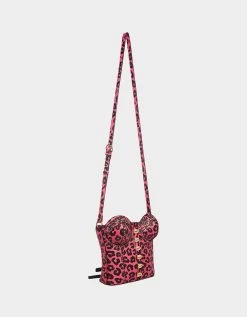 KITSCH OF CORSETS LOVE CROSSBODY BLACK-PINK -Betsey Johnson BETSEY JOHNSON BJ33805M LEOPARD LIFESTYLE1