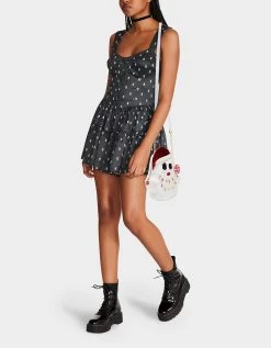 KITSCH ALL I WANT IS BOO CROSSBODY WHITE -Betsey Johnson BETSEY JOHNSON HANDBAGS BJ34820F WHITE LIFESTYLE1 5dca4b63 f32b 490f b4e4 ff69283ba296