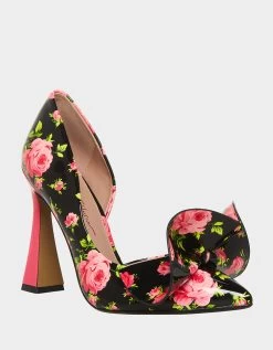 NOBBLE-P BLACK MULTI 13 NOBBLE-P BLACK MULTI -Betsey Johnson BETSEY JOHNSON NOBBLE P BLACK FLORAL