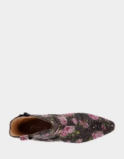 DIVAF BLACK/PINK -Betsey Johnson BETSEY JOHNSON SHOES SB DIVA PF BLACK FLORAL TOP