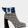 IDRIS BLACK/WHITE -Betsey Johnson BETSEYJOHNSON BOOTIES IDRIS BLACK WHITE SIDE