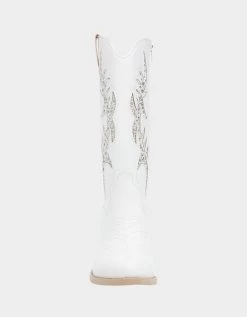 ALIZA IVORY 20 ALIZA IVORY -Betsey Johnson BETSEYJOHNSON BOOTS SB ALIZA WHITE FRONT 1