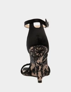 IVAN BLACK -Betsey Johnson BETSEYJOHNSON SANDALS 22185 3 BLACK BACK