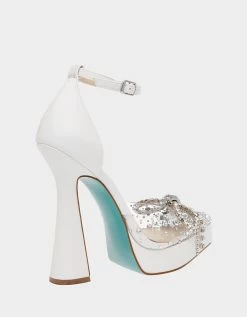 CHER WHITE -Betsey Johnson BETSEYJOHNSON SANDALS SB CHERWHITESMOOTH ALT1