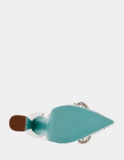 CHER WHITE -Betsey Johnson BETSEYJOHNSON SANDALS SB CHERWHITESMOOTH BOTTOM