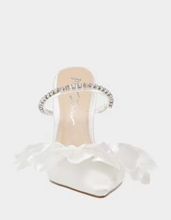 JAYDE IVORY -Betsey Johnson BETSEYJOHNSON SANDALS SB JAYDEIVORY FRONT
