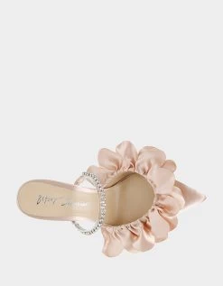 JAYDE NUDE -Betsey Johnson BETSEYJOHNSON SANDALS SB JAYDENUDE TOP