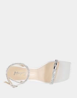 SCOTT IVORY 19 SCOTT IVORY -Betsey Johnson BETSEYJOHNSON SANDALS SB SCOTT IVORY TOP