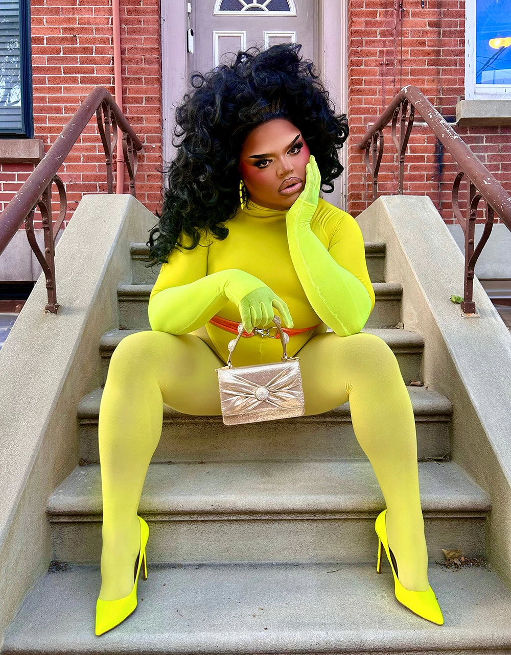 X MARKS THE SPOT TOP HANDLE BAG GOLD 4 X MARKS THE SPOT TOP HANDLE BAG GOLD - Image 2