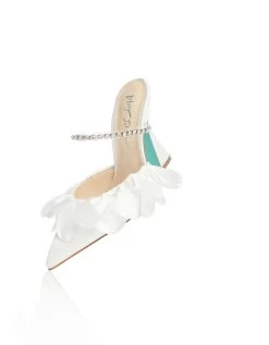 JAYDE IVORY -Betsey Johnson BETSEY 2023 Q2 STILLS 25 SB JAYDE 0414