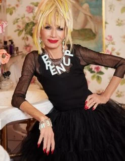 PRENUP FRONTAL NECKLACE CRYSTAL 10 PRENUP FRONTAL NECKLACE CRYSTAL -Betsey Johnson BETSEY JOHNSON SOCIAL SHOOT 461917 CRYSTAL PRENUP 135