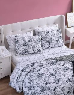 BETSEYS FLORAL VINEYARD FULL QUEEN QUILT SHAM SET BLACK -Betsey Johnson FLORAL VINEYARD QUILT SHAM SET BLACK D a6e29c85 c53b 4939 ba00 69e6093f293e