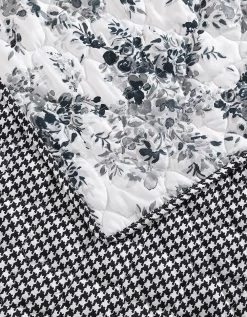 BETSEYS FLORAL VINEYARD KING QUILT SHAM SET BLACK -Betsey Johnson FLORAL VINEYARD QUILT SHAM SET BLACK G