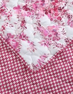 BETSEYS FLORAL VINEYARD FULL QUEEN QUILT SHAM SET PINK -Betsey Johnson FLORAL VINEYARD QUILT SHAM SET OPEN MEDIUM PINK G a808a8bc 1855 467b ab0a fa5caa7726ef