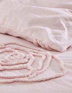 BETSEYS PINK ROSE FULL QUEEN DUVET COVER BONUS SET MULTI -Betsey Johnson RAMBLING ROSE DUVET COVER BONUS SET LT PASTEL PINK I