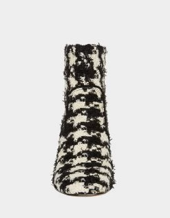 BLANCHE BLACK/WHITE -Betsey Johnson STEVEMADDEN BETSEYJOHNSON BLANCHE HOUNDSTOOTH FRONT